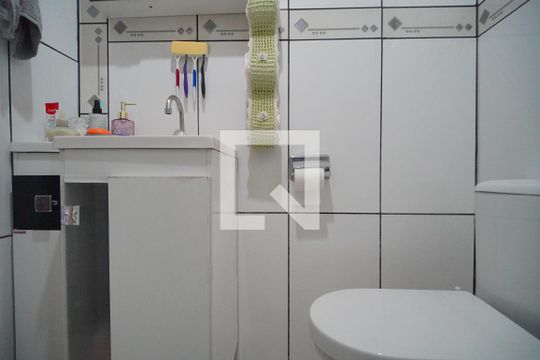 Banheiro de casa à venda com 3 quartos, 90m² em Canudos, Novo Hamburgo