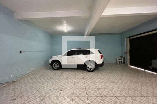 Garagem de casa à venda com 3 quartos, 330m² em Butantã, São Paulo