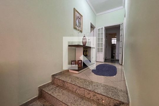 Sala de casa à venda com 3 quartos, 330m² em Butantã, São Paulo