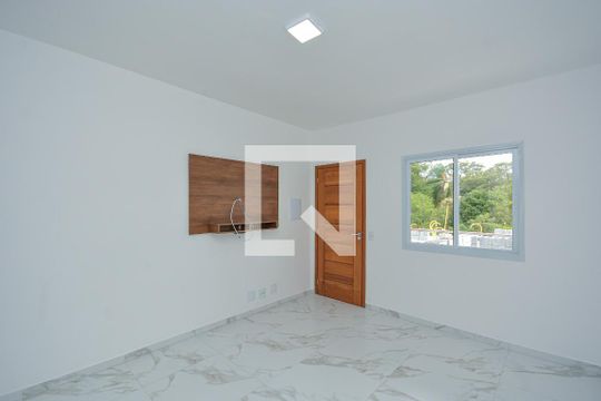 Apartamento para alugar com 1 quarto, 26m² em Jardim Sabara, São Paulo