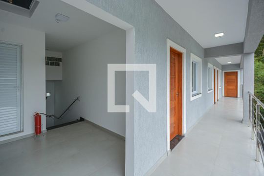 Área comum de apartamento para alugar com 1 quarto, 26m² em Jardim Sabara, São Paulo