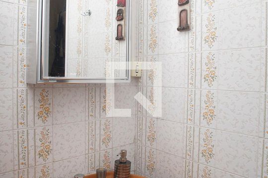 Banheiro 1 de apartamento à venda com 2 quartos, 68m² em Rio Branco, Porto Alegre