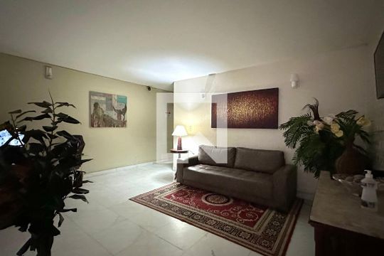 Hall de Entrada de apartamento à venda com 3 quartos, 93m² em Copacabana, Rio de Janeiro