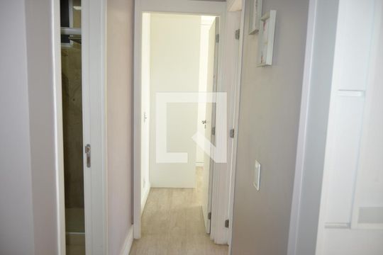 Corredor de apartamento à venda com 2 quartos, 49m² em Engenho Novo, Rio de Janeiro