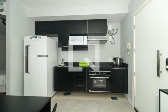 Sala / Quarto / Cozinha de kitnet/studio para alugar com 0 quarto, 60m² em Jardim Botânico, Porto Alegre