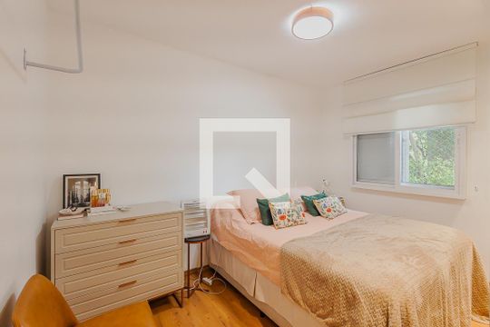 Quarto de apartamento à venda com 1 quarto, 50m² em Alto de Pinheiros, São Paulo