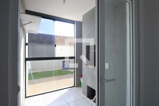 Placa de apartamento para alugar com 3 quartos, 63m² em Igara, Canoas