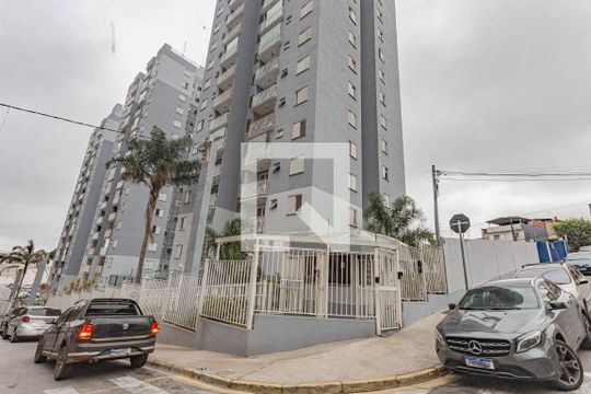 Fachada de apartamento à venda com 2 quartos, 50m² em Taboão, São Paulo