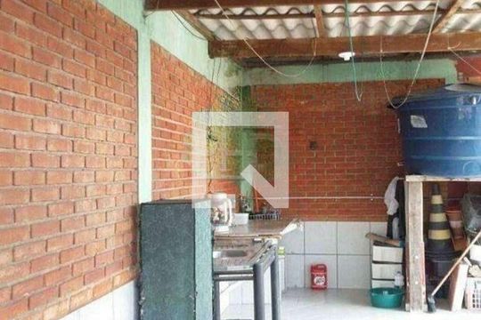 Casa à venda com 2 quartos, 260m² em Jardim do Estádio, Santo André