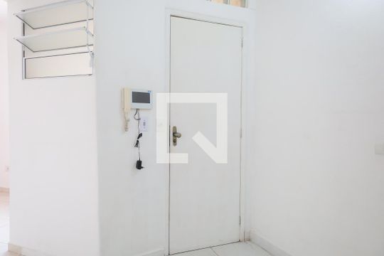 Cozinha de casa para alugar com 1 quarto, 45m² em Vila Campo Grande, São Paulo