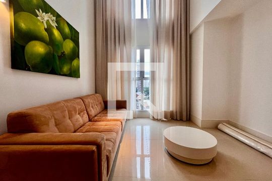 Sala  de apartamento à venda com 3 quartos, 186m² em Cambuí, Campinas