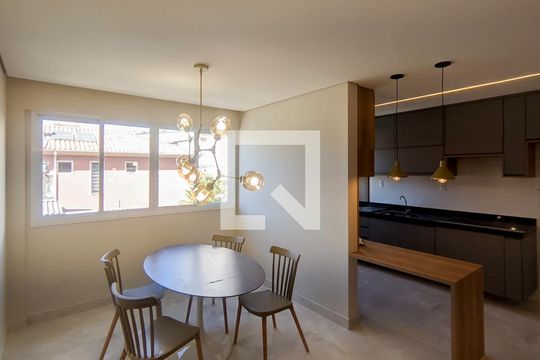 Sala de apartamento à venda com 3 quartos, 74m² em Sagrada Família, Belo Horizonte