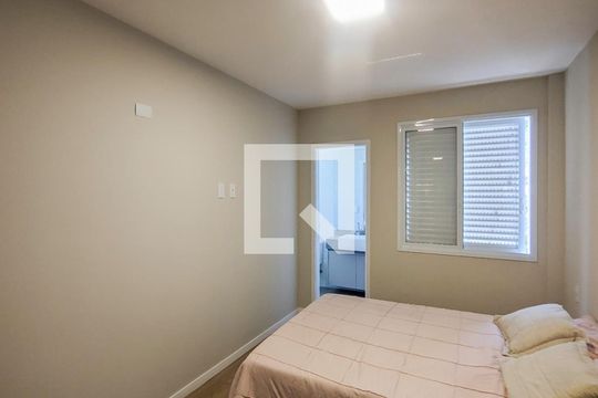 Suíte de apartamento à venda com 3 quartos, 144m² em Sagrada Família, Belo Horizonte