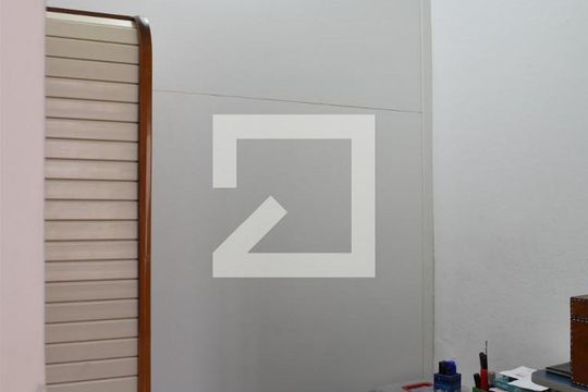 Corredor de apartamento para alugar com 3 quartos, 92m² em Centro, Curitiba