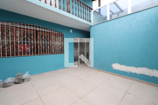 Garagem de casa à venda com 3 quartos, 250m² em Penha de França, São Paulo