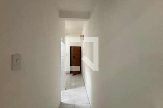 Corredor de apartamento para alugar com 1 quarto, 32m² em Copacabana, Rio de Janeiro