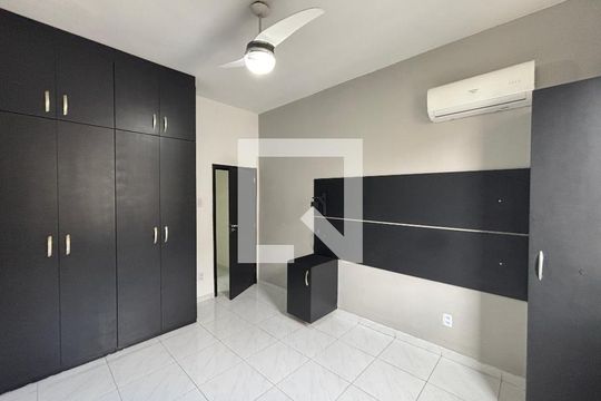 Sala/Quarto de apartamento para alugar com 1 quarto, 32m² em Copacabana, Rio de Janeiro