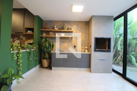 Varanda gourmet de casa de condomínio para alugar com 2 quartos, 400m² em Jardim Sul, Uberlândia