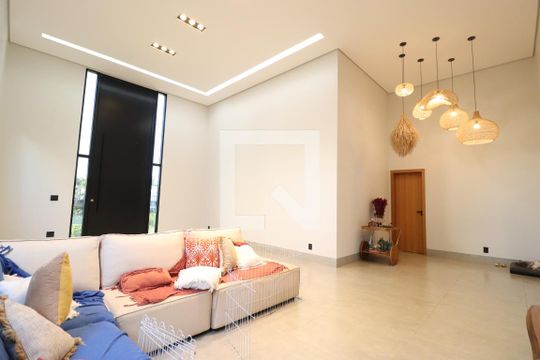 Sala de casa de condomínio para alugar com 2 quartos, 400m² em Jardim Sul, Uberlândia