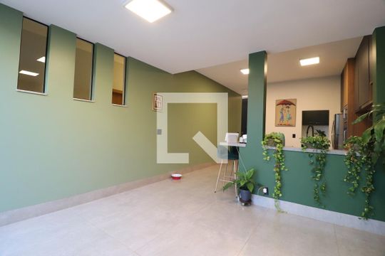 Varanda gourmet de casa de condomínio para alugar com 2 quartos, 400m² em Jardim Sul, Uberlândia