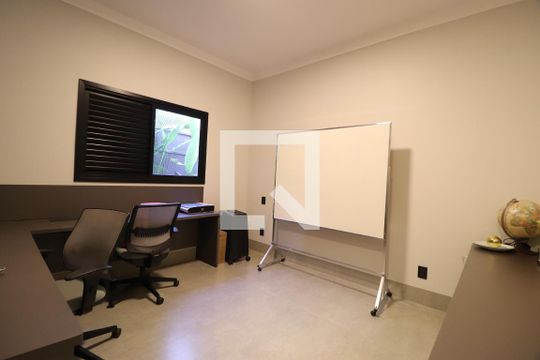  Suíte 1 de casa de condomínio para alugar com 2 quartos, 400m² em Jardim Sul, Uberlândia