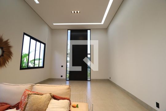 Sala de casa de condomínio para alugar com 2 quartos, 400m² em Jardim Sul, Uberlândia