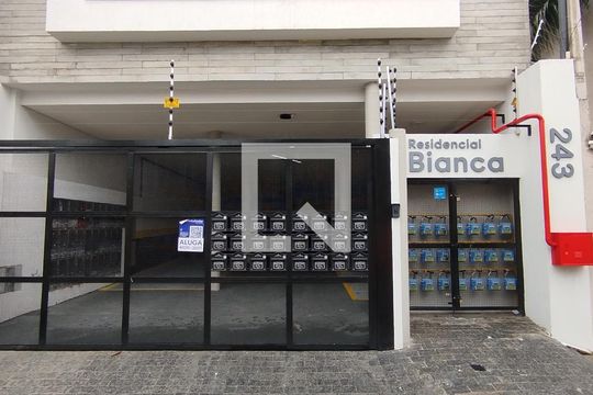 Fachada + Placa de apartamento para alugar com 1 quarto, 35m² em Vila Formosa, São Paulo
