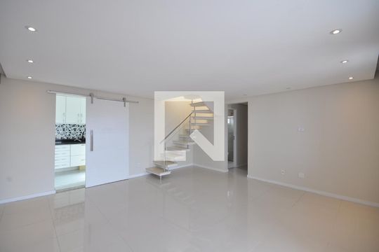 Sala de apartamento à venda com 2 quartos, 157m² em Vila Paiva, São Paulo