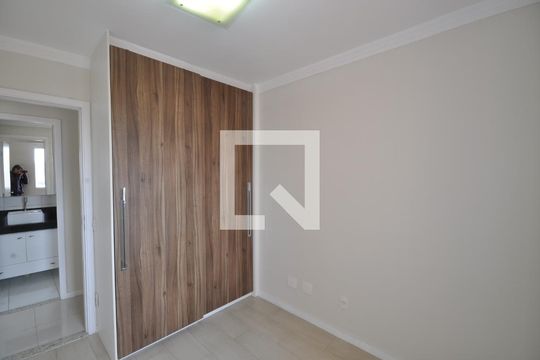 Quarto 1 de apartamento à venda com 2 quartos, 157m² em Vila Paiva, São Paulo