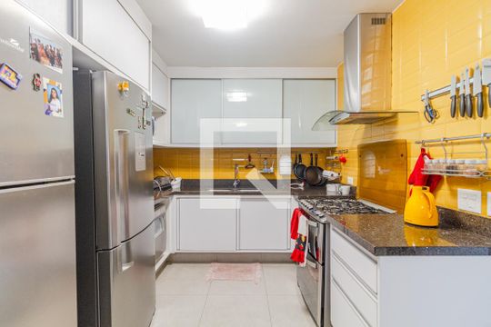 Cozinha de apartamento à venda com 2 quartos, 162m² em Jardim Paulista, São Paulo