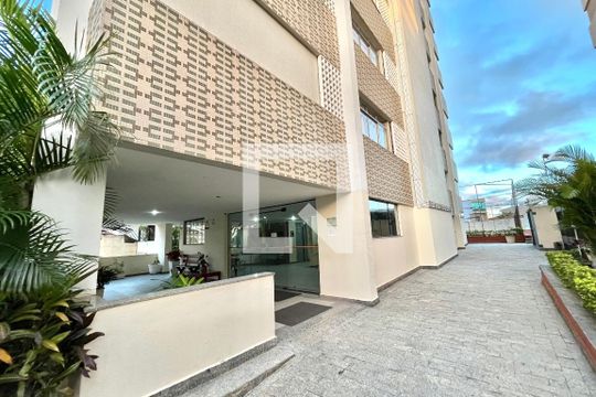 Hall de entrada de apartamento à venda com 1 quarto, 48m² em Vila Guarani, São Paulo