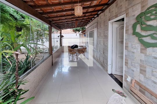 Varanda da Sala de casa à venda com 3 quartos, 300m² em Piratininga, Niterói