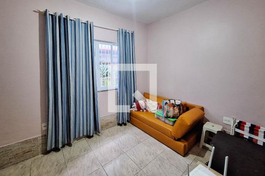 Quarto 1 de casa à venda com 3 quartos, 300m² em Piratininga, Niterói