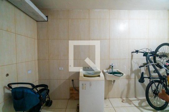 Área comum - Lavanderia de kitnet/studio para alugar com 1 quarto, 25m² em Vila Mira, São Paulo