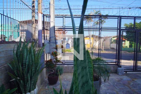 Casa 1 - Vista da Suíte de casa à venda com 4 quartos, 182m² em Sarandi, Porto Alegre