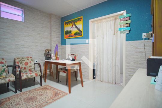 Casa 1 - Quarto 2 de casa à venda com 4 quartos, 182m² em Sarandi, Porto Alegre