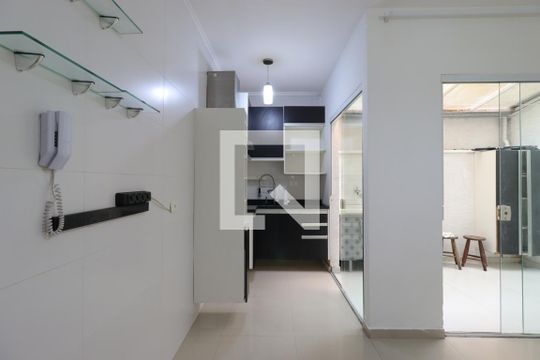 Cozinha de apartamento para alugar com 2 quartos, 48m² em Campestre, Santo André