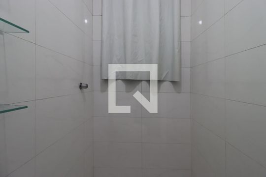 Banheiro da Suíte de apartamento para alugar com 2 quartos, 48m² em Campestre, Santo André