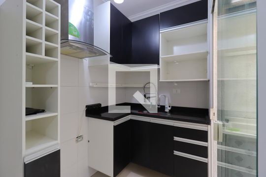 Cozinha de apartamento para alugar com 2 quartos, 48m² em Campestre, Santo André
