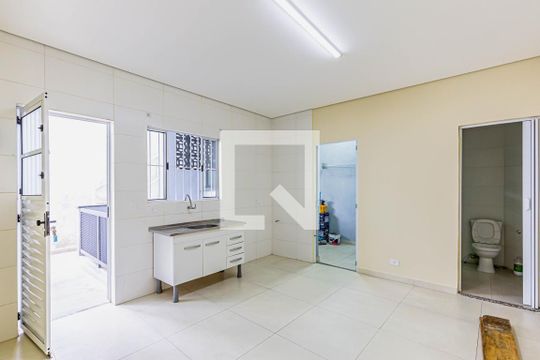 Cozinha de kitnet/studio para alugar com 1 quarto, 41m² em Jardim Guarau, São Paulo