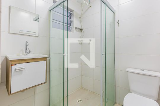 Banheiro de kitnet/studio para alugar com 1 quarto, 41m² em Jardim Guarau, São Paulo