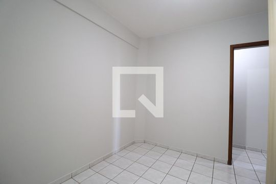 Quarto 1 de apartamento para alugar com 3 quartos, 78m² em Tibery, Uberlândia
