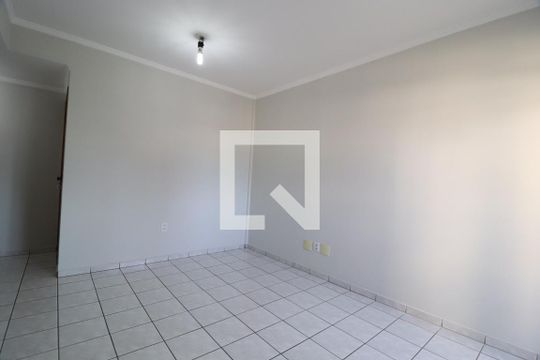Sala de apartamento para alugar com 3 quartos, 78m² em Tibery, Uberlândia