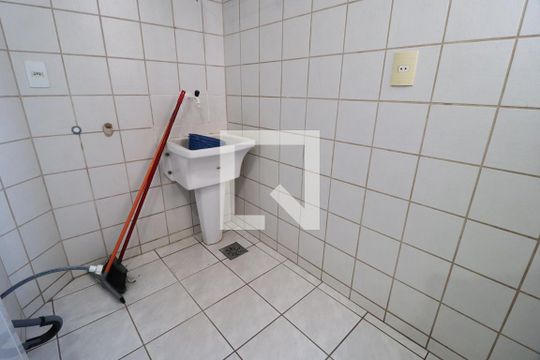 Área de Serviço de apartamento para alugar com 3 quartos, 78m² em Tibery, Uberlândia