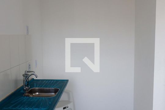 Cozinha de apartamento à venda com 2 quartos, 53m² em Quitaúna, Osasco
