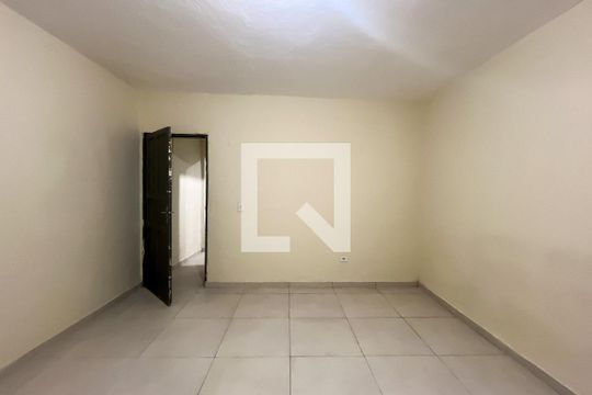 Quarto de casa para alugar com 1 quarto, 70m² em Vila Zulmira, São Paulo