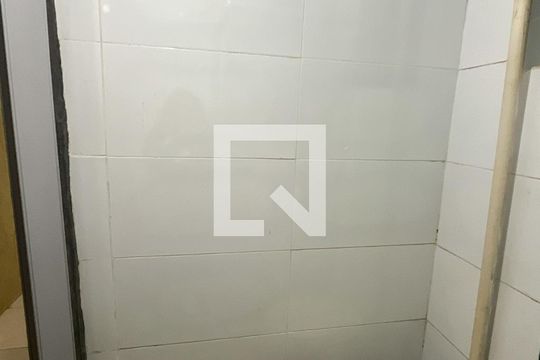 Banheiro de casa para alugar com 1 quarto, 70m² em Vila Zulmira, São Paulo