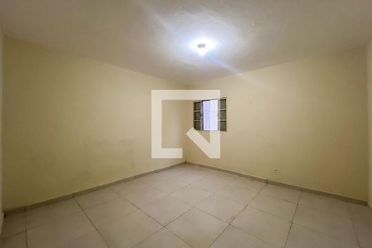 Quarto de casa para alugar com 1 quarto, 70m² em Vila Zulmira, São Paulo