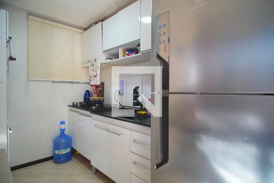 Cozinha de apartamento à venda com 2 quartos, 45m² em Duque de Caxias, São Leopoldo