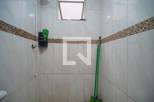Banheiro de apartamento à venda com 2 quartos, 45m² em Duque de Caxias, São Leopoldo